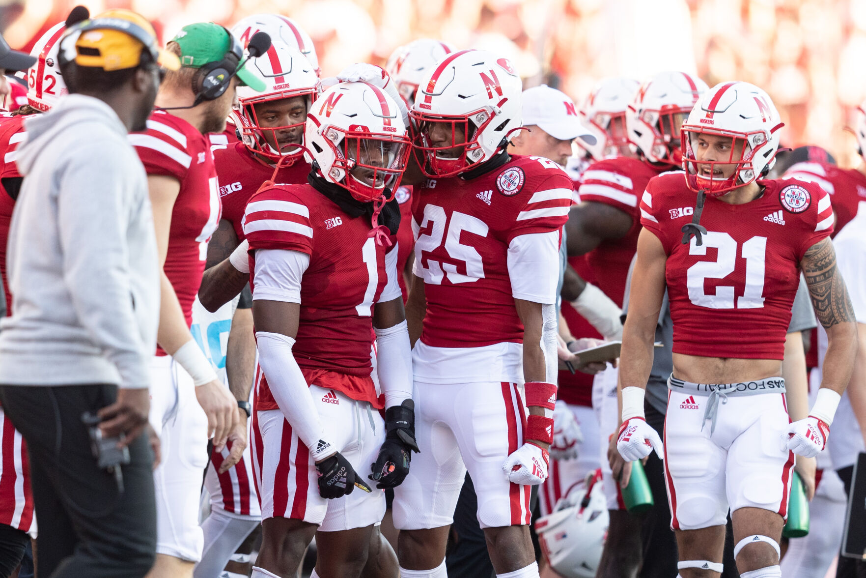 103022-owh-spo-nebraskaillinois-em15.jpg